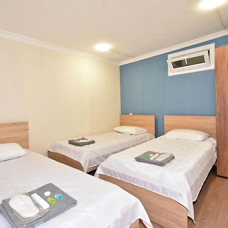 Hotel Aaaa Erivan Exterior foto