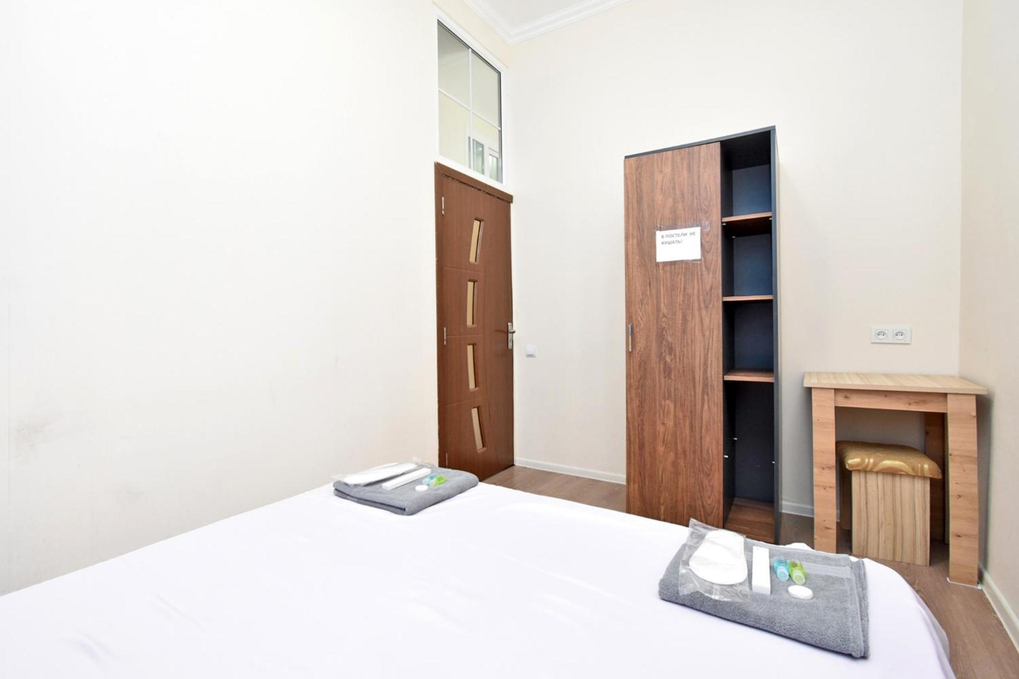 Hotel Aaaa Erivan Exterior foto