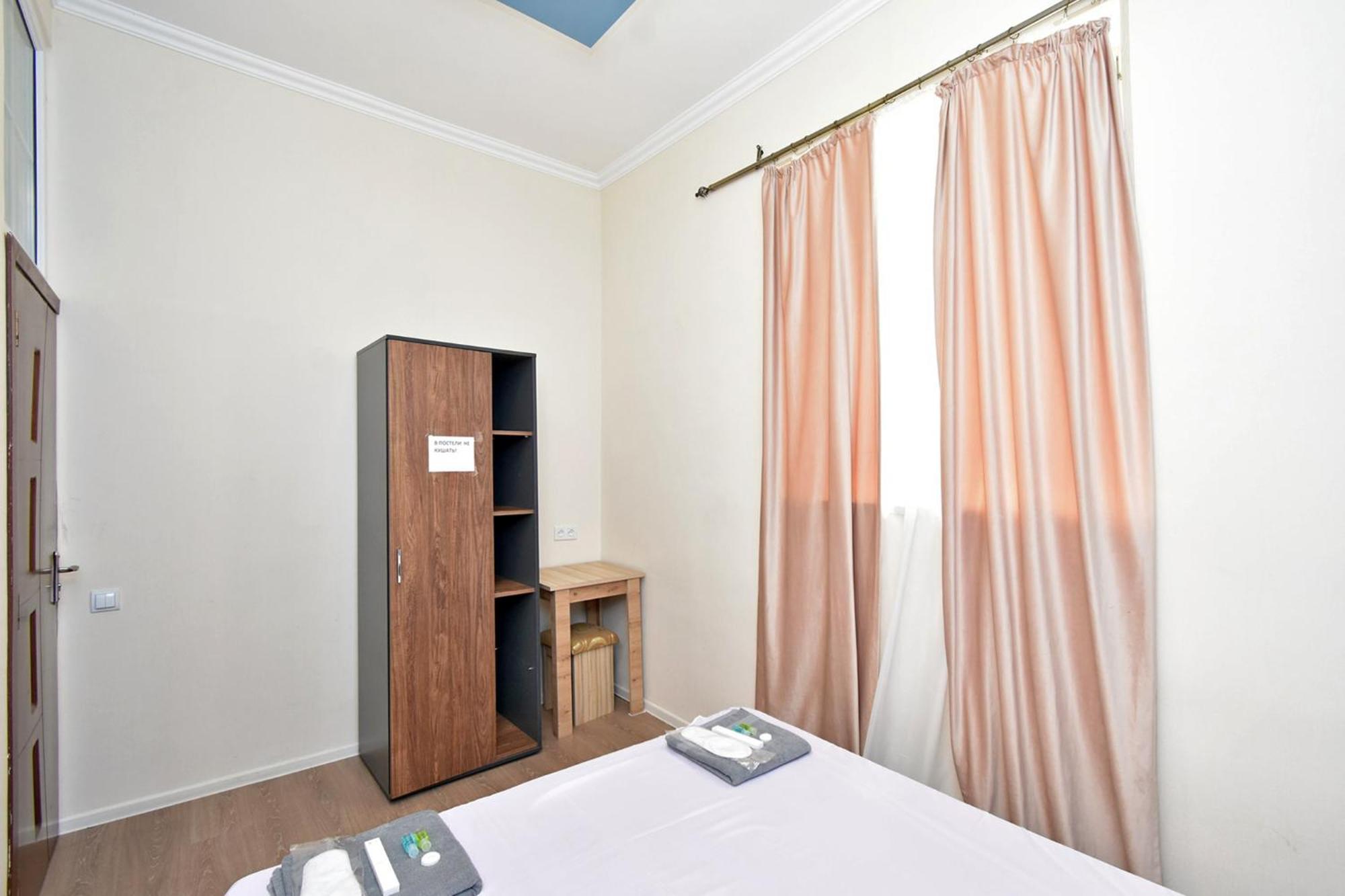 Hotel Aaaa Erivan Exterior foto