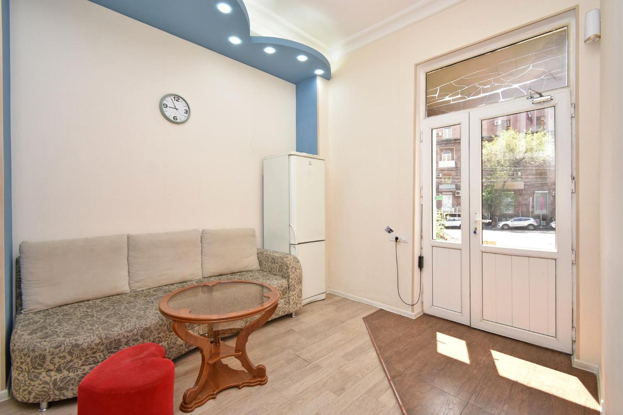 Hotel Aaaa Erivan Exterior foto